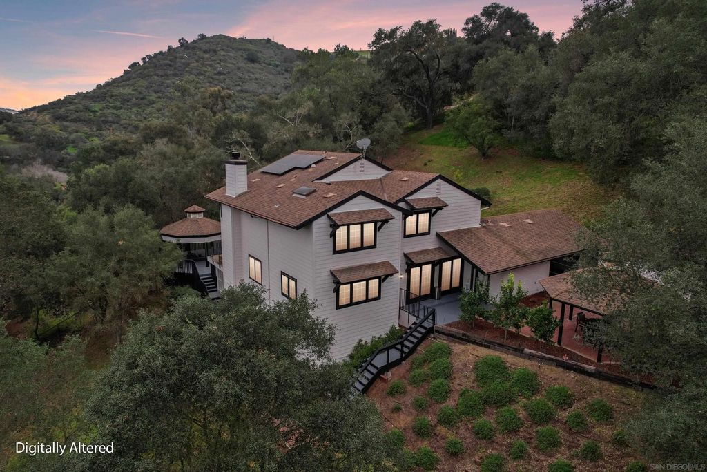 Photo of 1871 Tecalote Drive, Fallbrook, CA 92028 (MLS # 260003601)