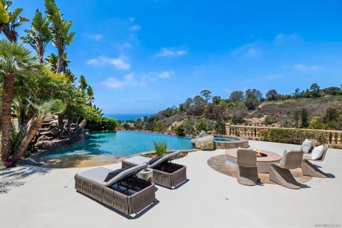 Tiny photo for 1678 Marisma Way, La Jolla, CA 92037 (MLS # 260018788)