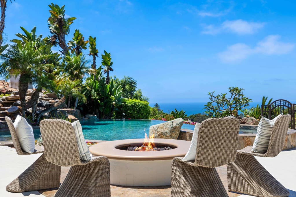 Photo of 1678 Marisma Way, La Jolla, CA 92037 (MLS # 260018788)