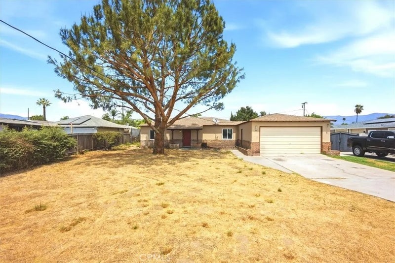 548 E Etiwanda