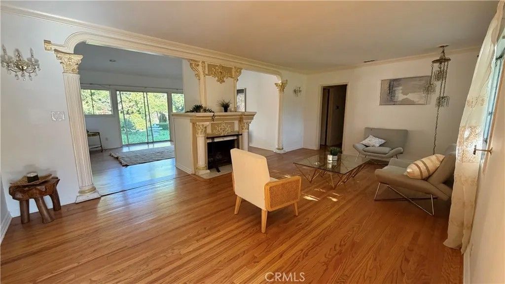 Photo of 15227 Greenleaf Street, Sherman Oaks, CA 91403 (MLS # SR25270280)
