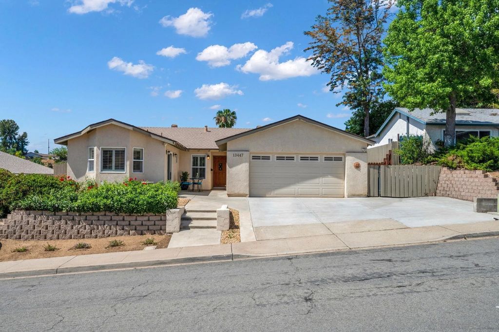 Photo of 13447 Orange Blossom Ln, Poway, CA 92064 (MLS # 260008946)
