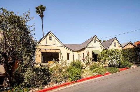 Photo of 1117 Princeton Drive, Glendale, CA 91205 (MLS # P1-26234)