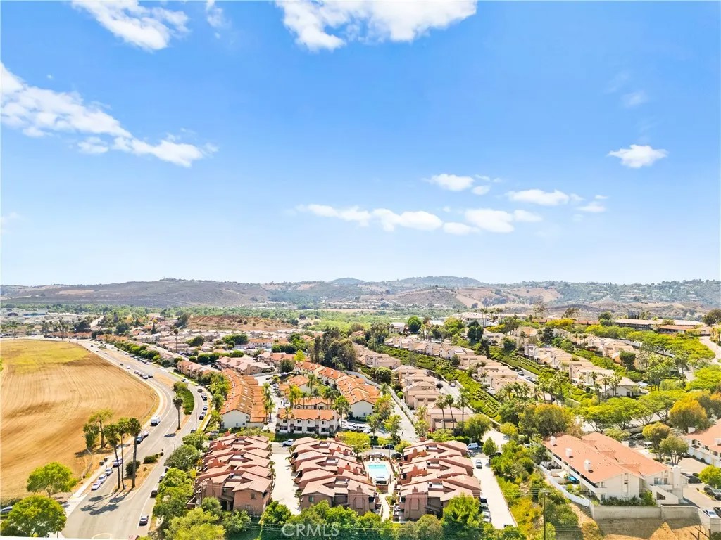 32078 Del Cielo Oeste
