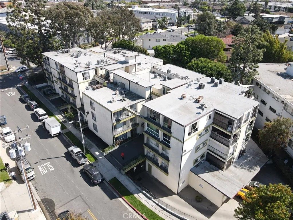 Photo of 500 Evergreen Street #103, Inglewood, CA 90302 (MLS # SB26061876)