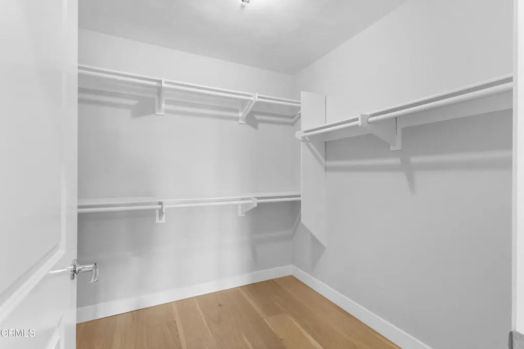 1901 Victoria Avenue 204