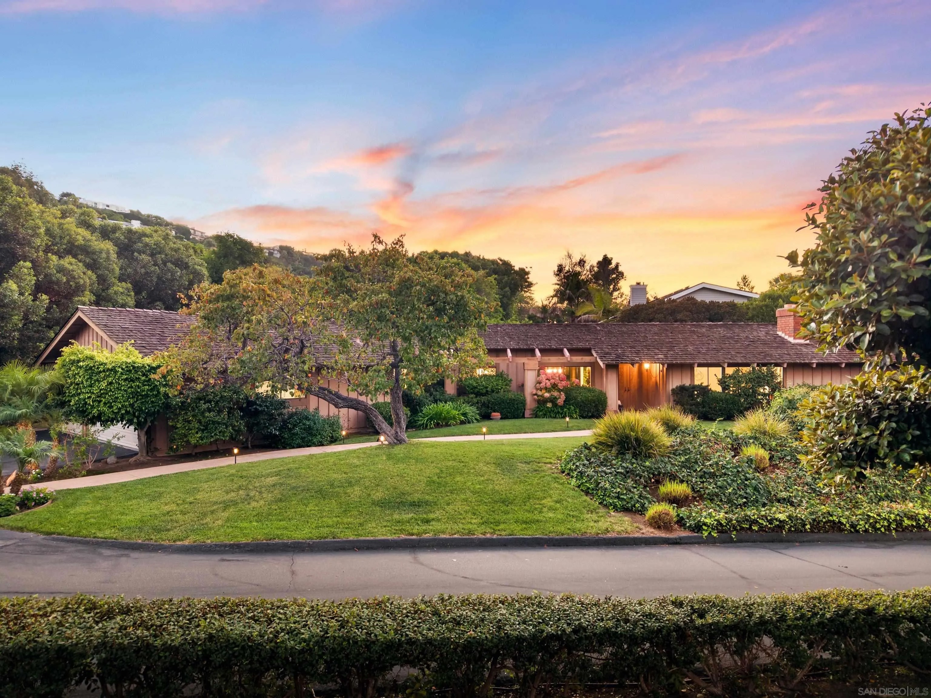 7716 Hidden Valley Ct