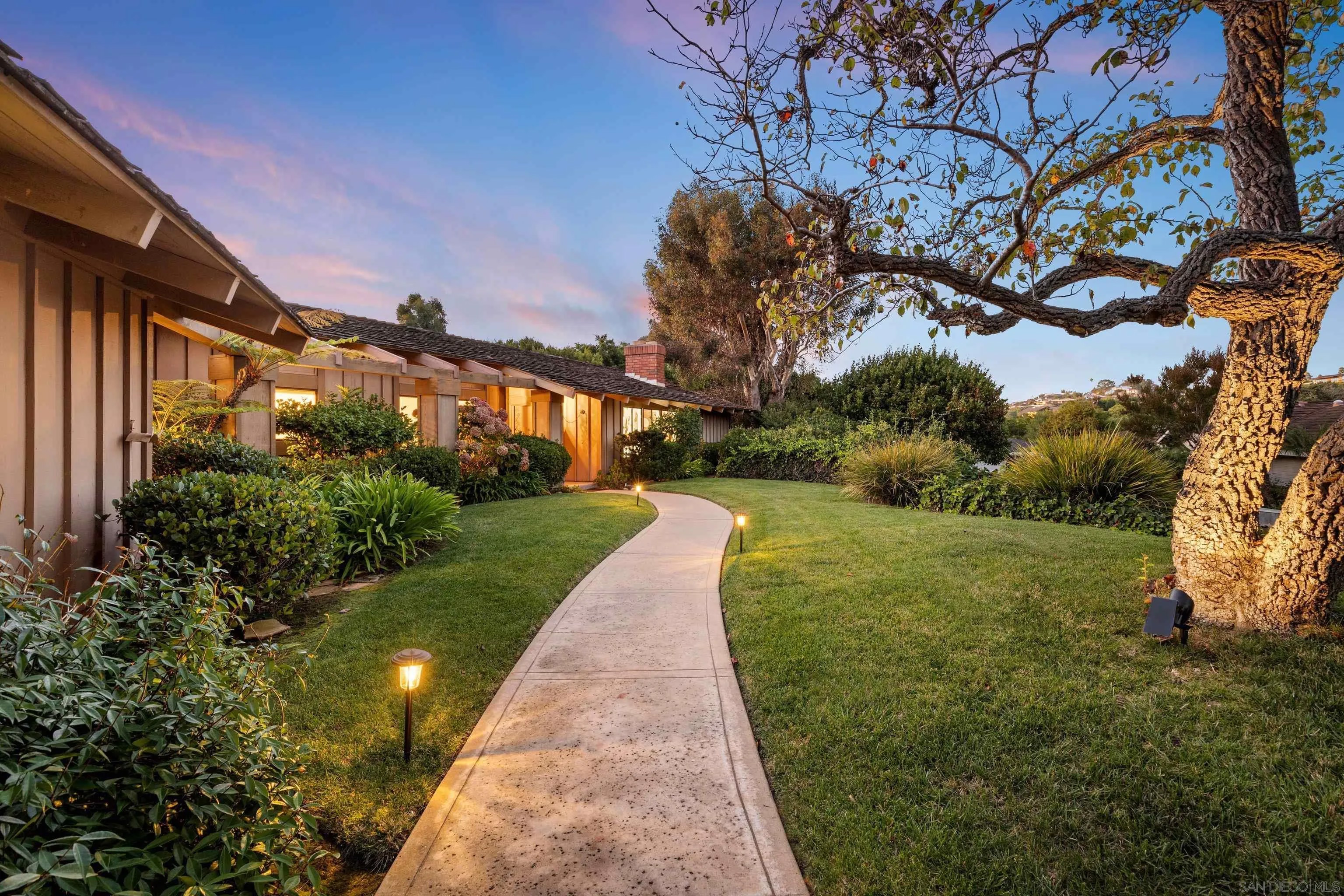 7716 Hidden Valley Ct