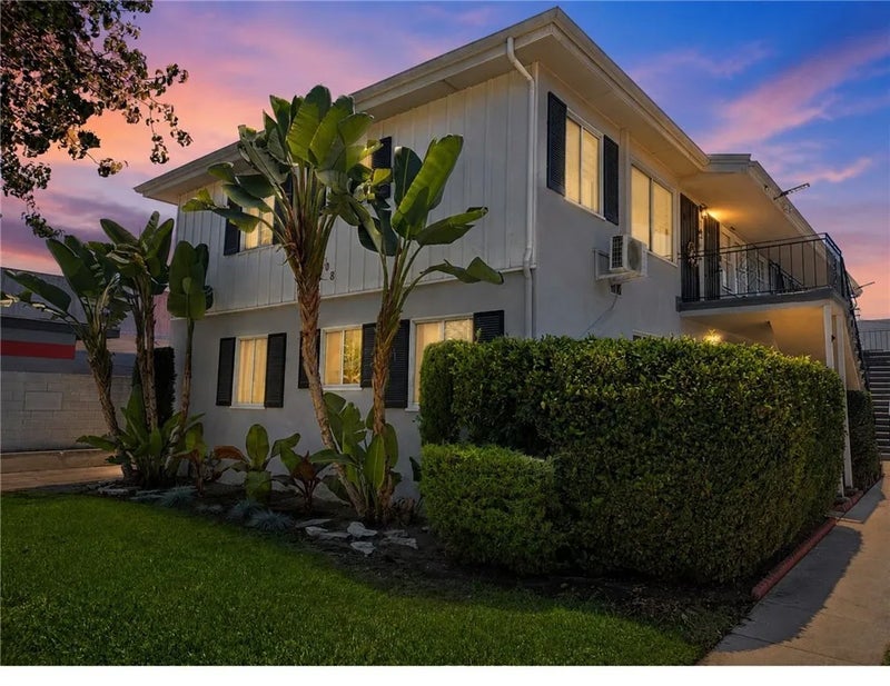 308 E Maple APT 5