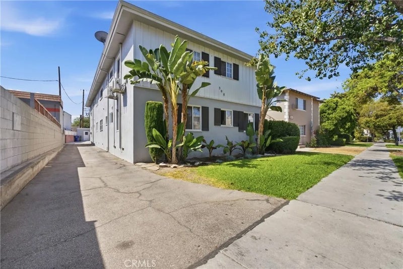 308 E Maple APT 5