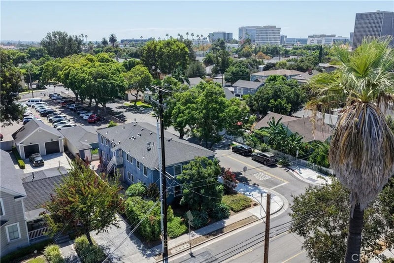 1221 N Lacy Street