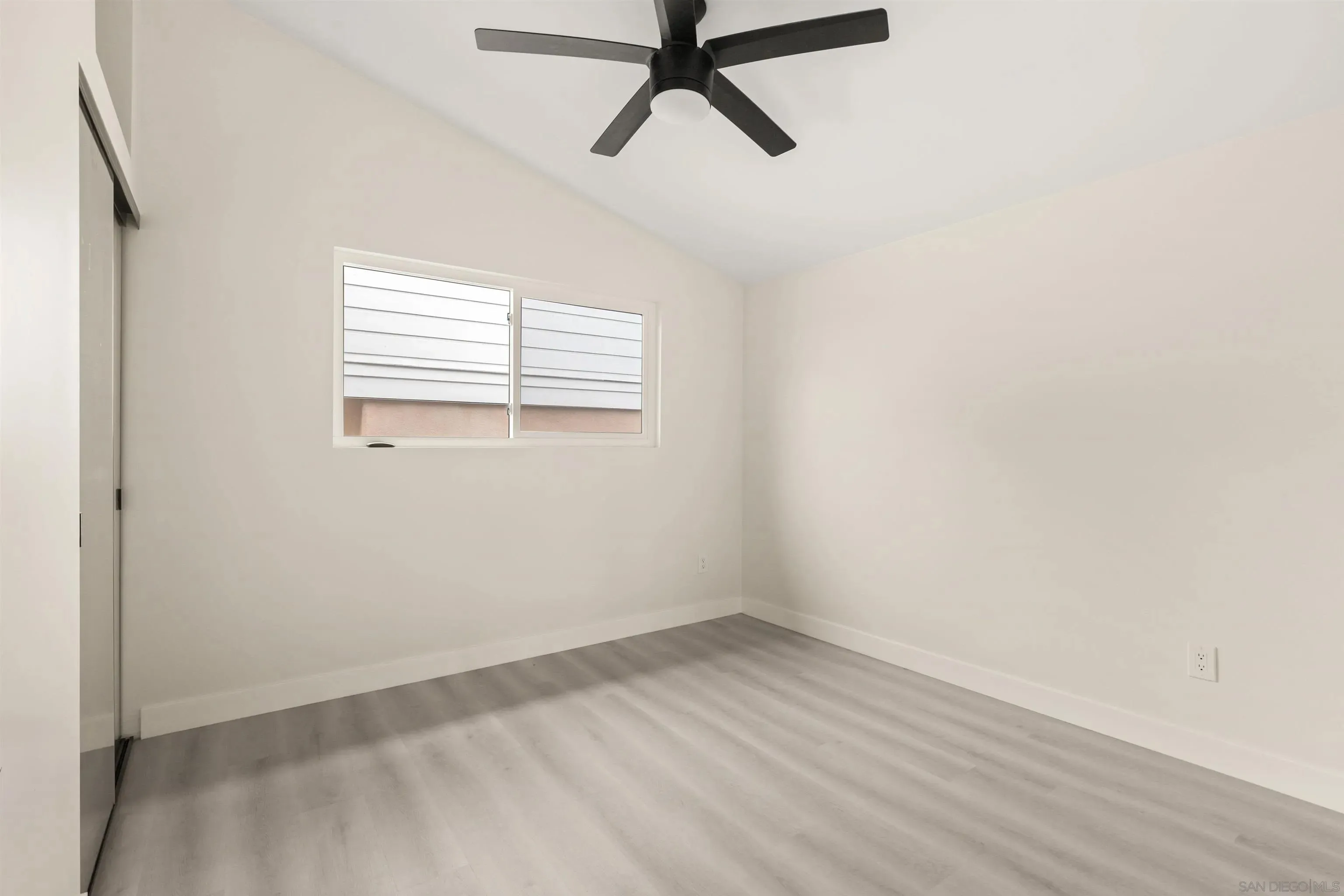 San Diego, California 92109, United States, 5 Bedrooms Bedrooms, ,3 BathroomsBathrooms,Residential,Active,249305