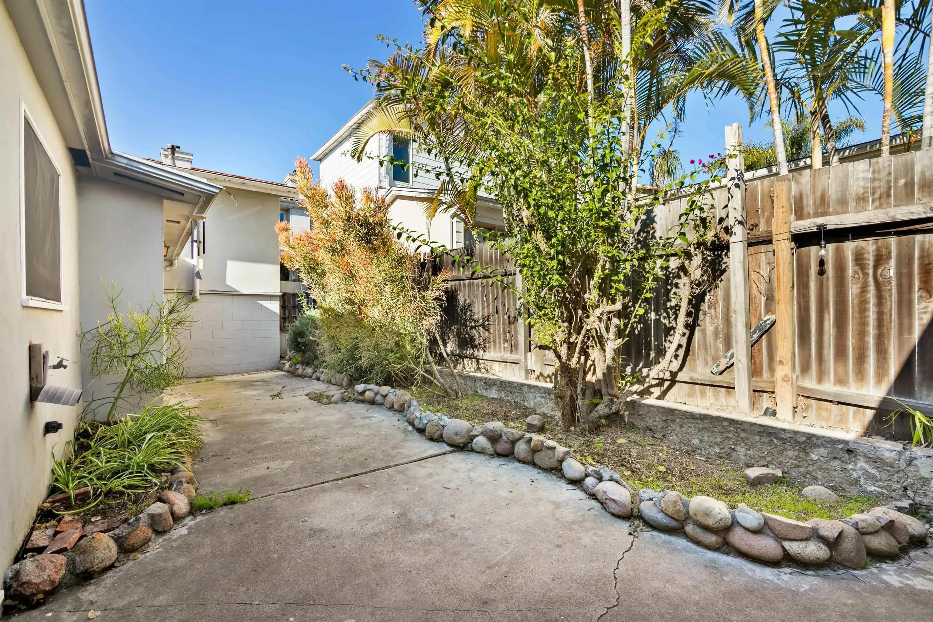 San Diego, California 92109, United States, 5 Bedrooms Bedrooms, ,3 BathroomsBathrooms,Residential,Active,249305