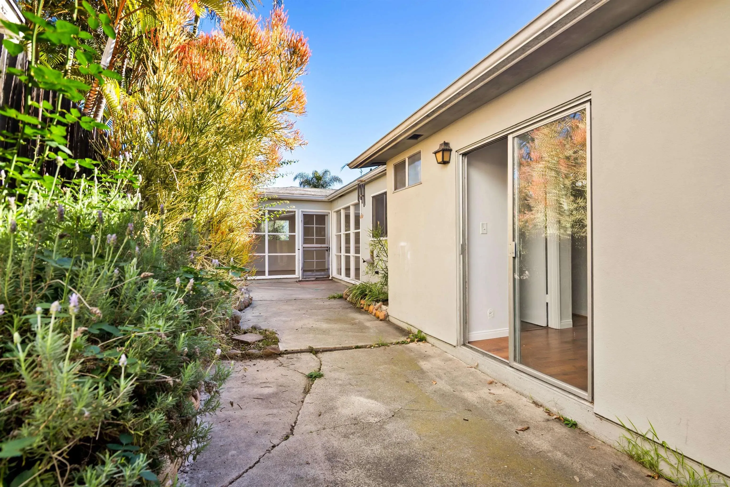 San Diego, California 92109, United States, 5 Bedrooms Bedrooms, ,3 BathroomsBathrooms,Residential,Active,249305