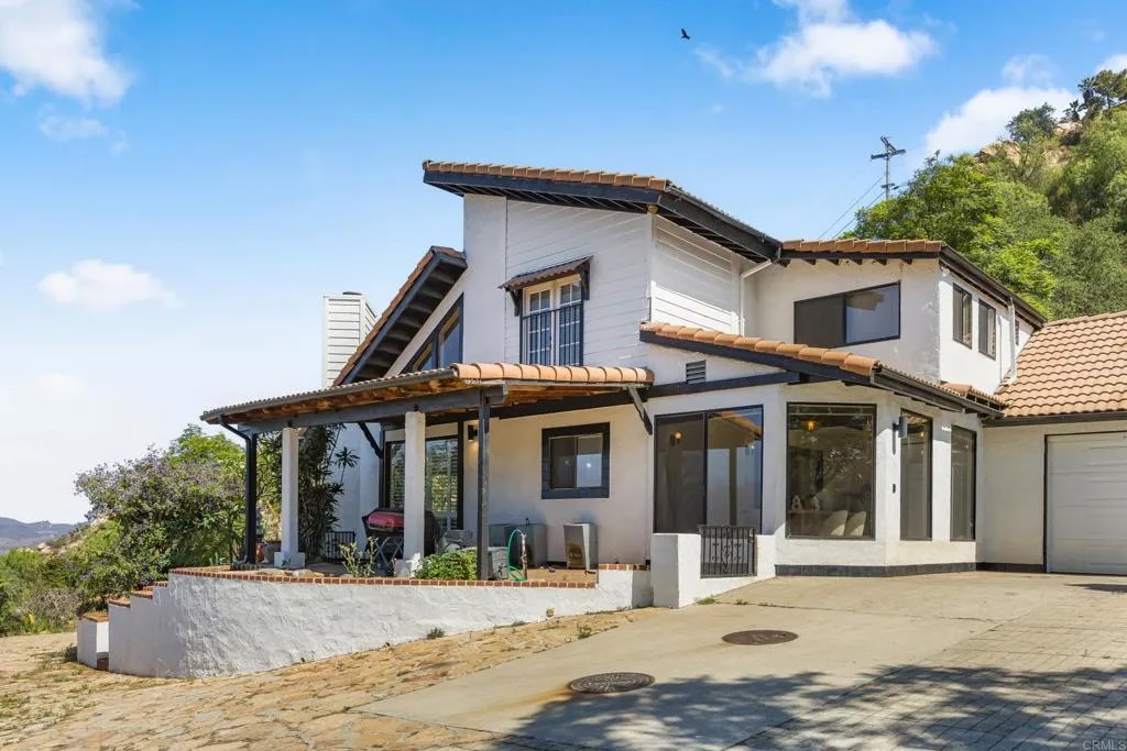 9202 Moon Ridge Road