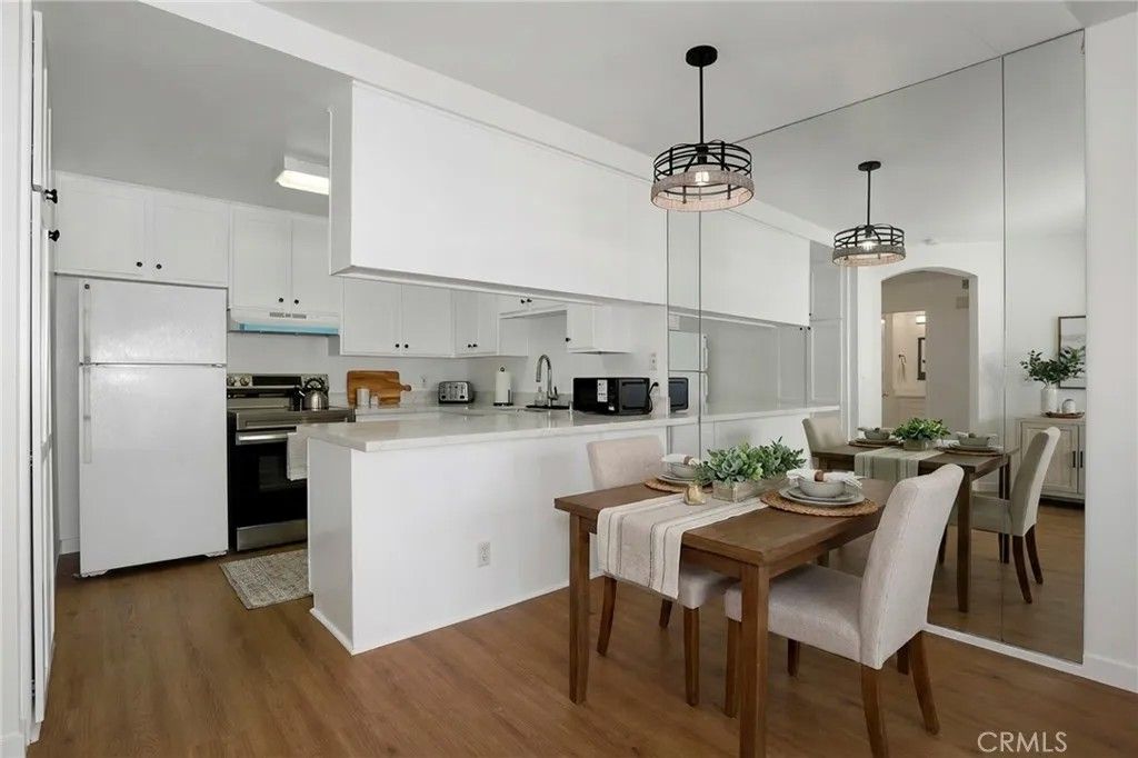 Photo of 6815 Remmet #311, Canoga Park, CA 91303 (MLS # BB25273414)