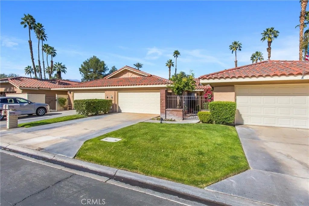Photo of 304 Villena Way, Palm Desert, CA 92260 (MLS # IG26014899)