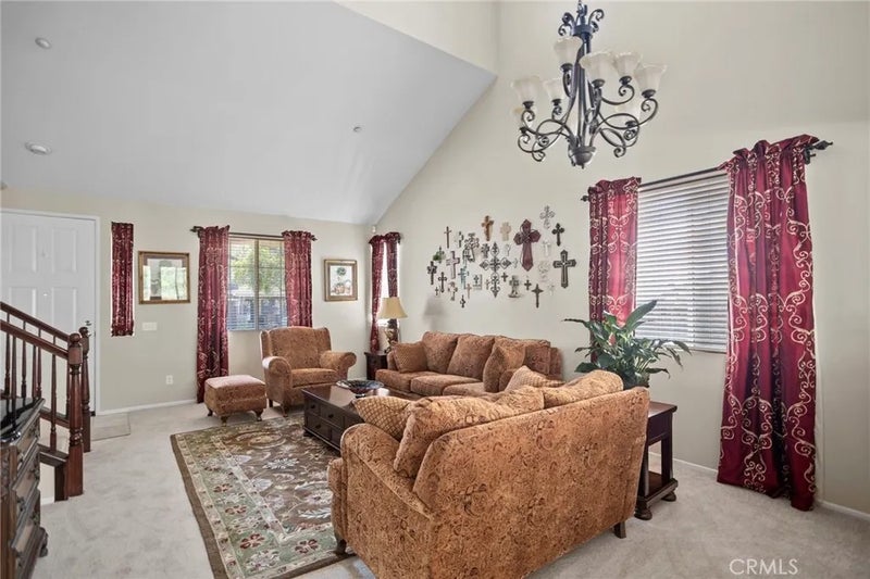 1372 Haddington Dr