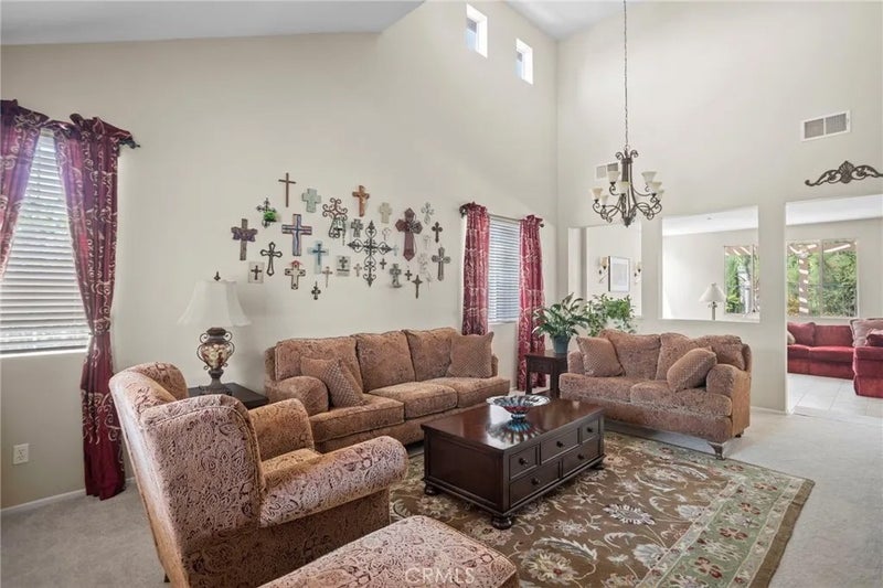 1372 Haddington Dr