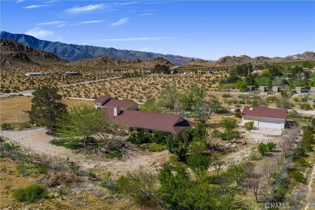 Photo of 31212 Rabbit Springs Road, Lucerne Valley, CA 92356 (MLS # PW26063711)