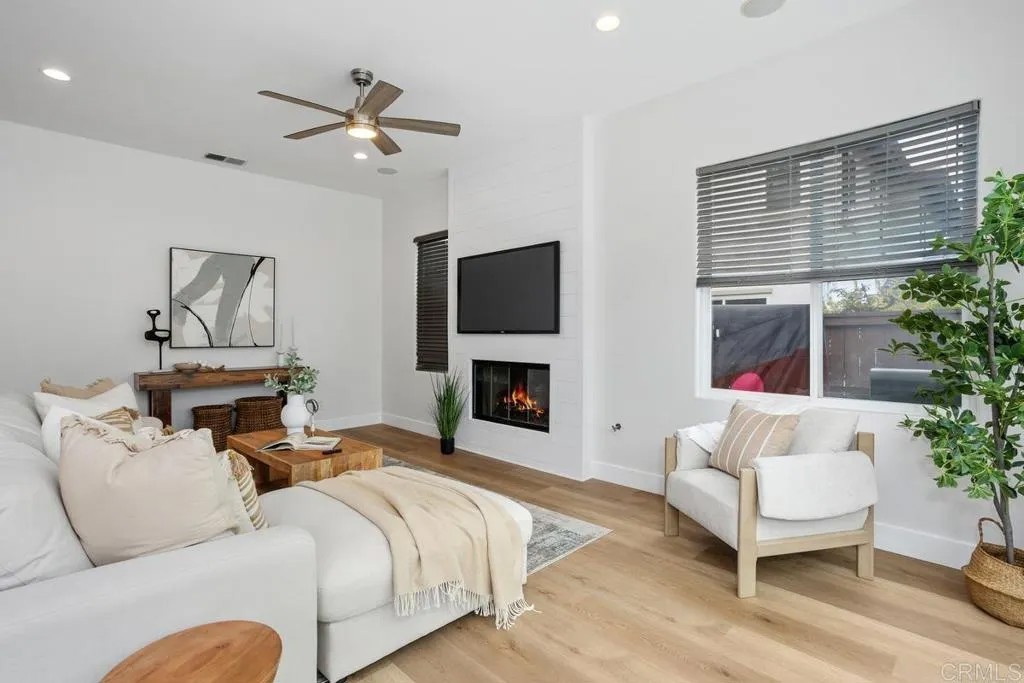 1738 Oriole Ct