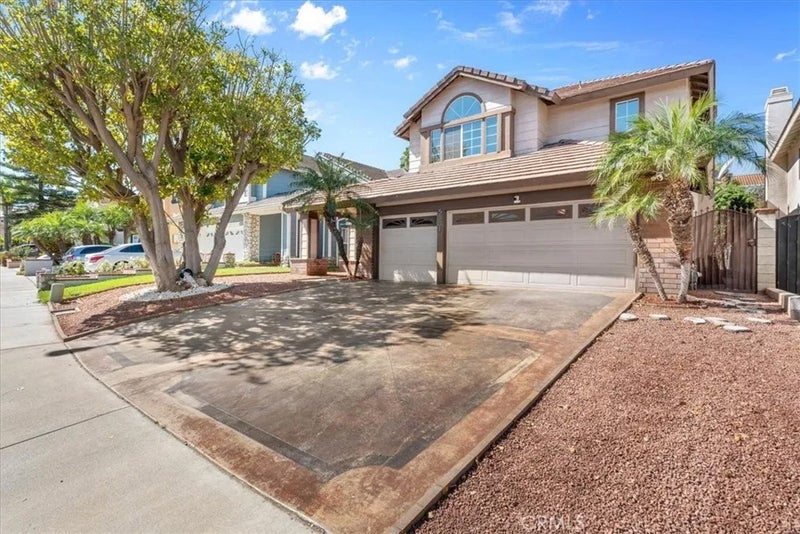 588 Hillsborough