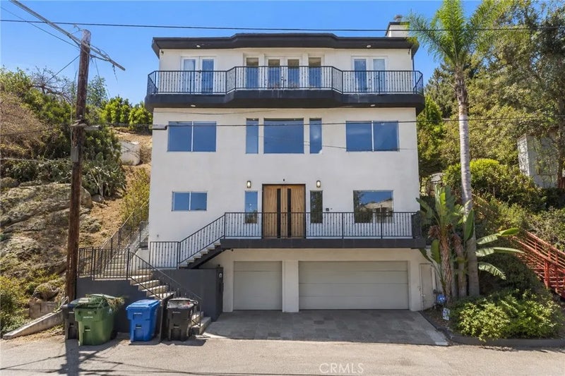 2927 Park Center