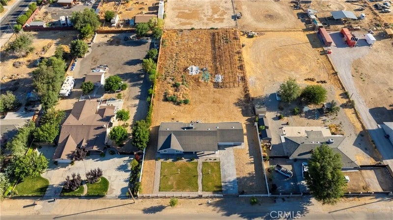10031 E Avenue R10