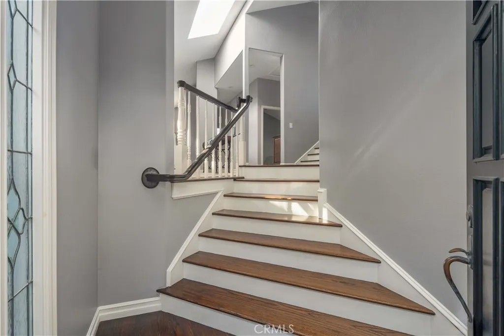 Photo of 2201 Agnes Rd, Manhattan Beach, CA 90266 (MLS # SB25276120)