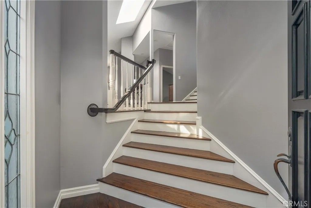 Photo of 2201 Agnes Rd, Manhattan Beach, CA 90266 (MLS # SB25276120)