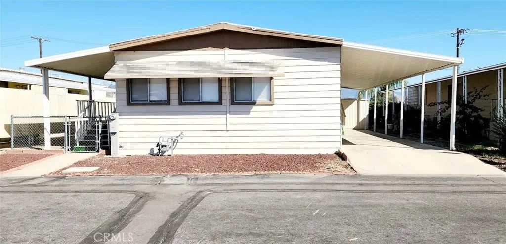 Photo of 655 E Main St #62, San Jacinto, CA 92583 (MLS # CV25242760)