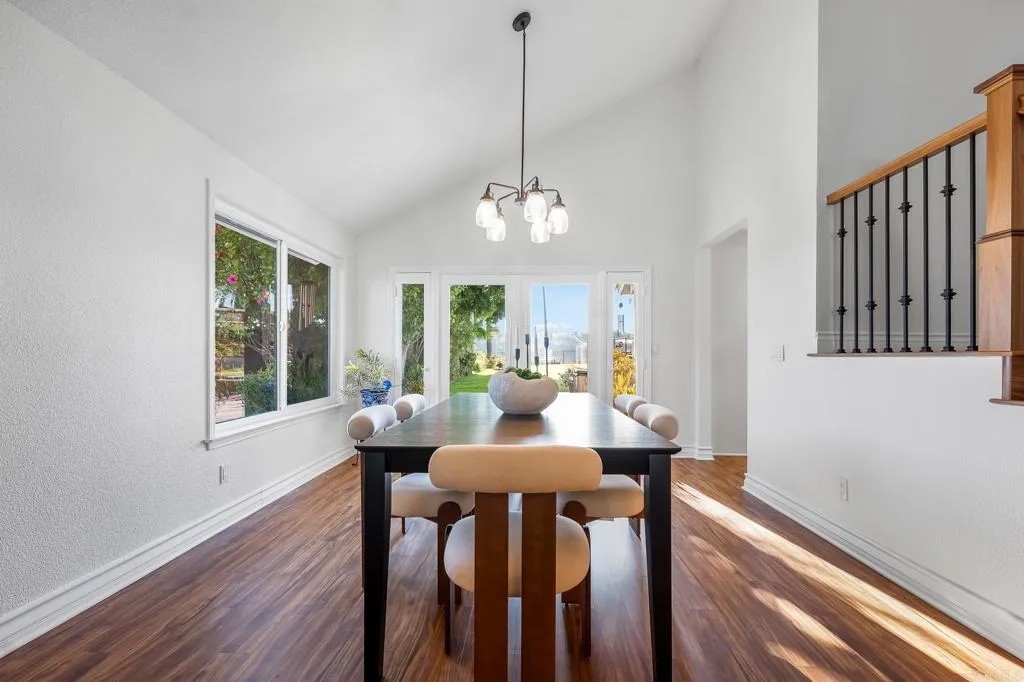 1592 Hawk View Drive