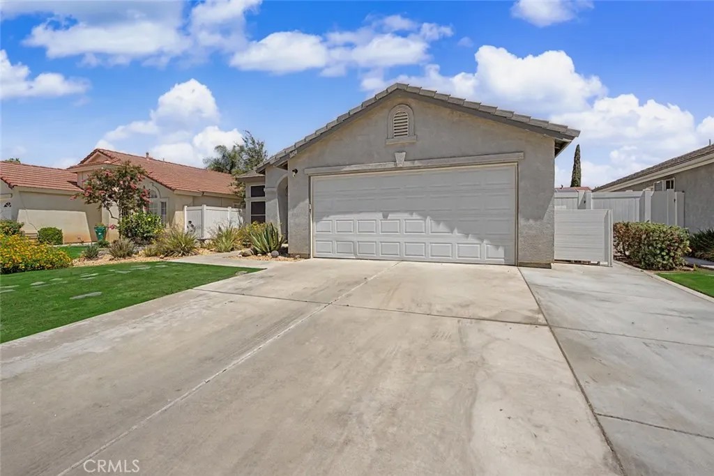 8604 Winlock