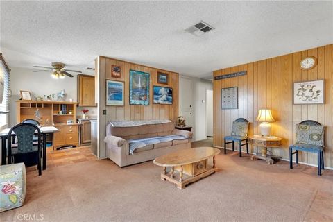 Tiny photo for 11121 Oakwood Ave, Hesperia, CA 92345 (MLS # HD25270475)