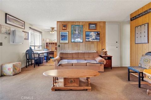 Tiny photo for 11121 Oakwood Ave, Hesperia, CA 92345 (MLS # HD25270475)