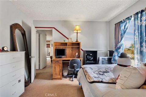 Tiny photo for 11121 Oakwood Ave, Hesperia, CA 92345 (MLS # HD25270475)