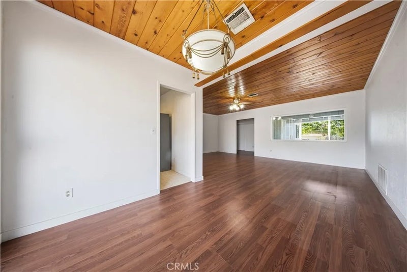 9344 E Avenue T8