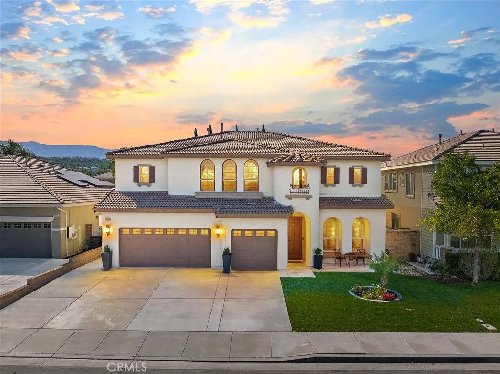 Photo of 33713 Pebble Brook Circle, Temecula, CA 92592 (MLS # SW26044793)