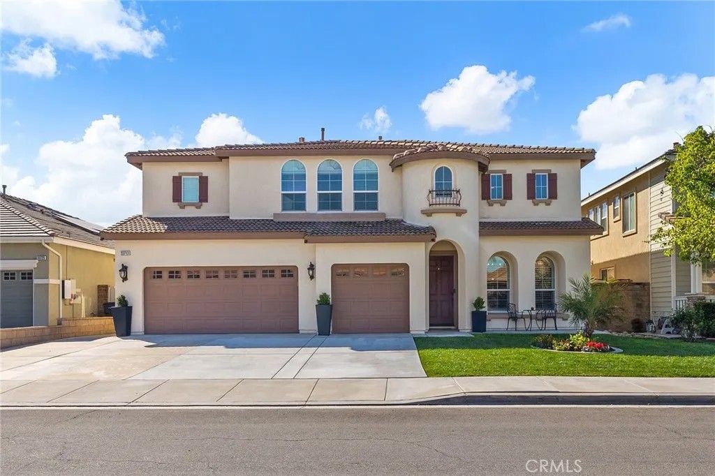 Photo of 33713 Pebble Brook Circle, Temecula, CA 92592 (MLS # SW26044793)