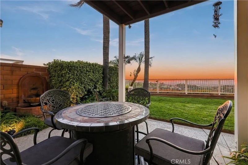2215 Calle Margarita