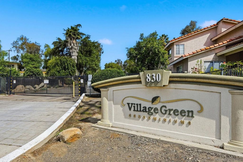 Photo of 830 W Lincoln Ave #257, Escondido, CA 92026 (MLS # 260010141)