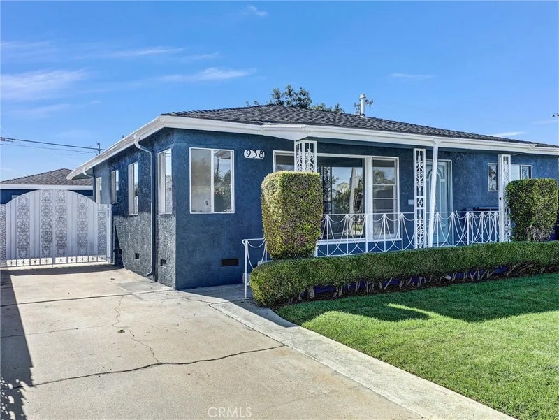 938 W 138th Street