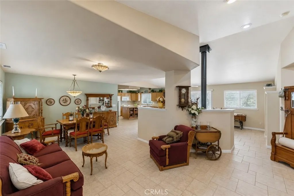 34088 Deer Springs