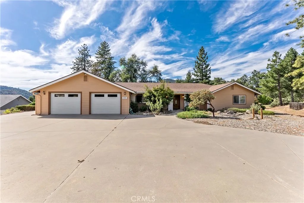 34088 Deer Springs