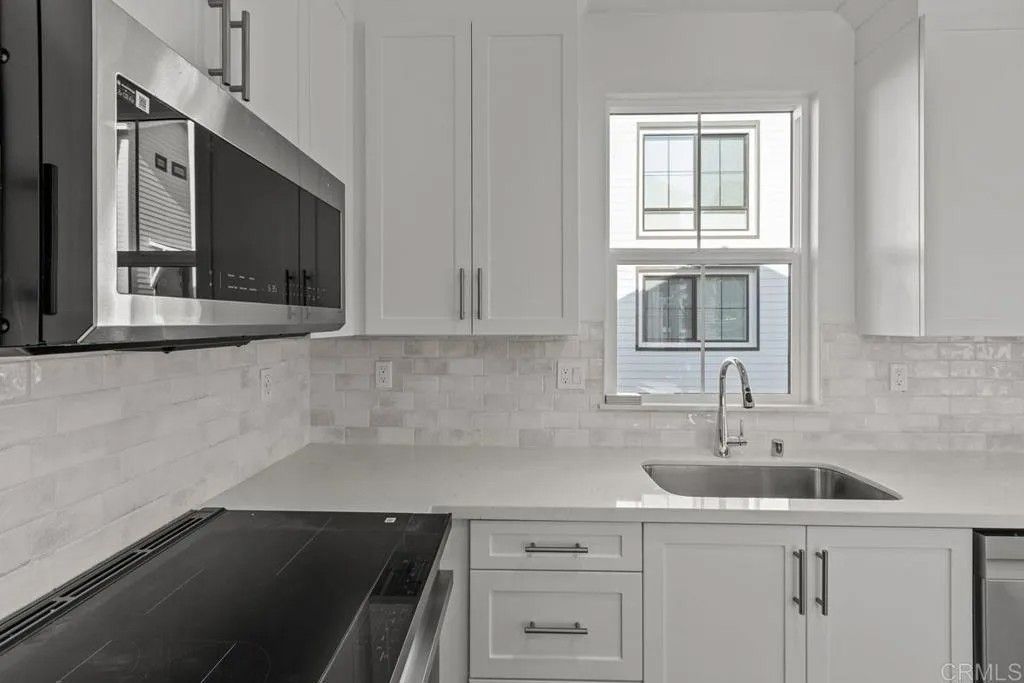 Photo of 2541 Delphinium Lane, Carlsbad, CA 92008 (MLS # NDP2603206)