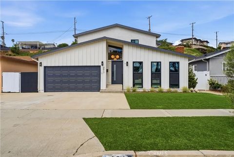 Photo of 4817 Macafee Road, Torrance, CA 90505 (MLS # LG26018658)