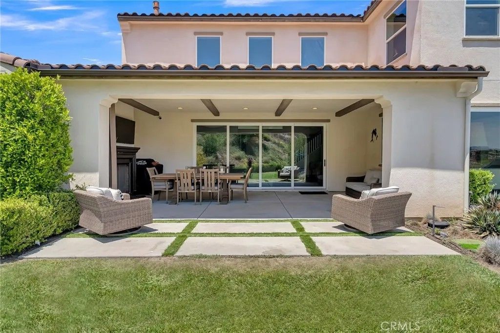 Photo of 12237 Cortona Place, Riverside, CA 92503 (MLS # IV26078229)