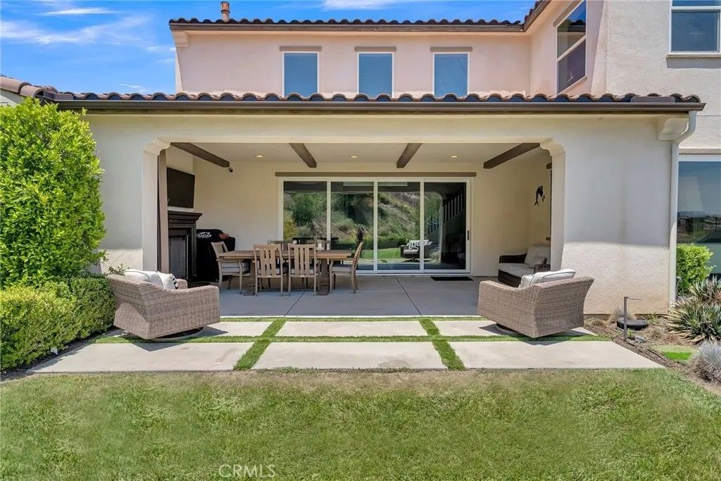 Photo of 12237 Cortona Place, Riverside, CA 92503 (MLS # IV26078229)