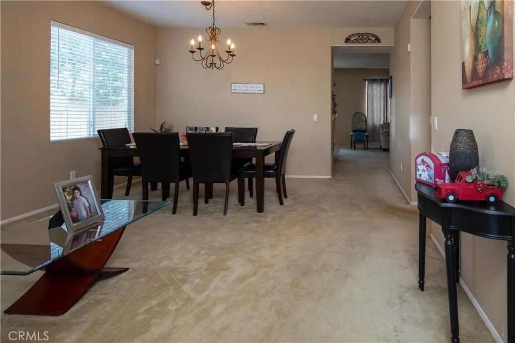 Photo of 605 Wildrose Cir, San Jacinto, CA 92582 (MLS # DW26069203)