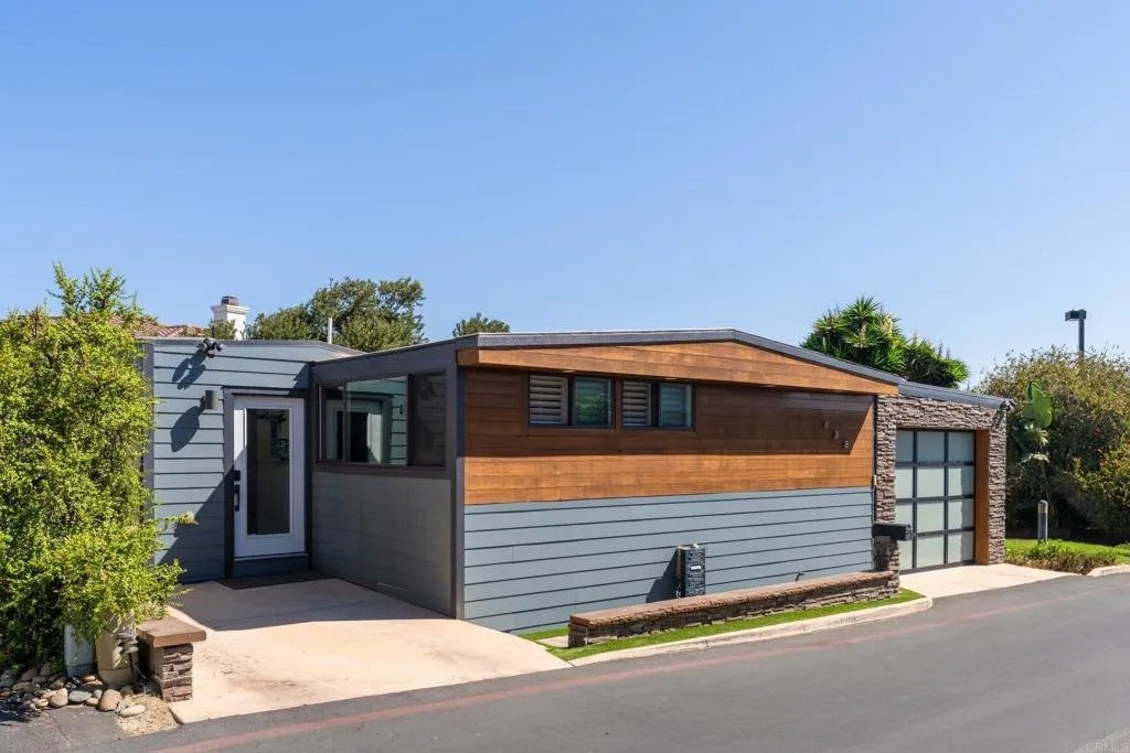 Photo of 6550 Ponto Dr #138, Carlsbad, CA 92011 (MLS # NDP2608342)